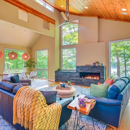 Stunning Lakefront Roxboro Home With Private Dock!